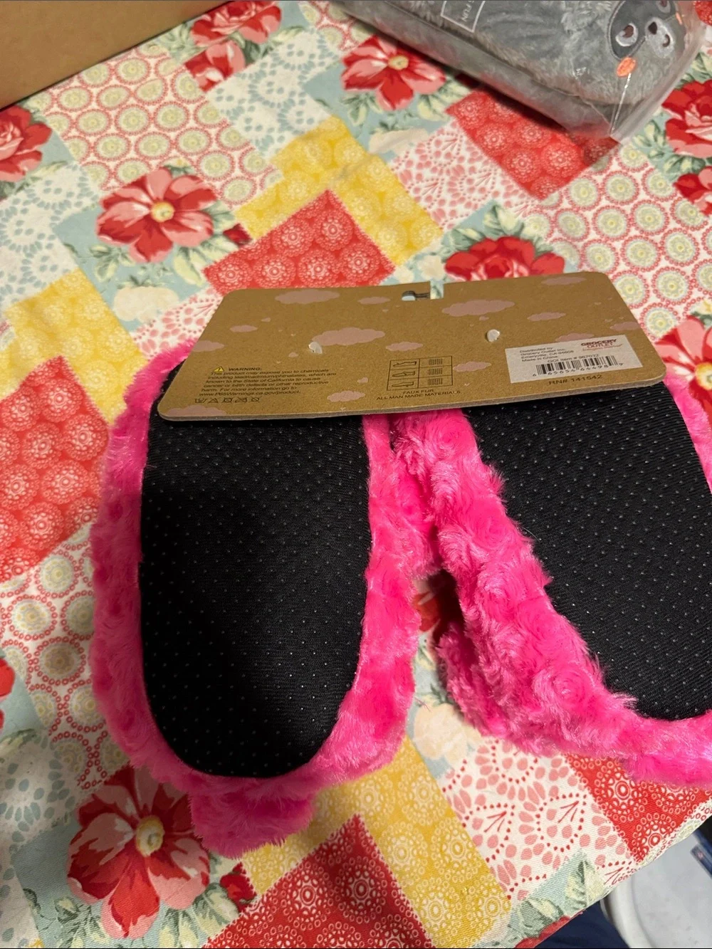 Comfy Loungewear Plush Pink Bear Slippers (L)